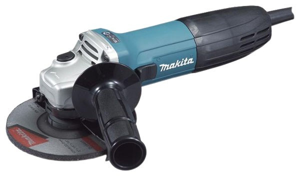Углошлифмашина Makita GA 5030, 720Вт, 11000 об/мин, диск 125, вес 1.4 кг Углошлифмашина Makita GA 5030, 720Вт, 11000 об/мин, диск 125, вес 1.4 кг
